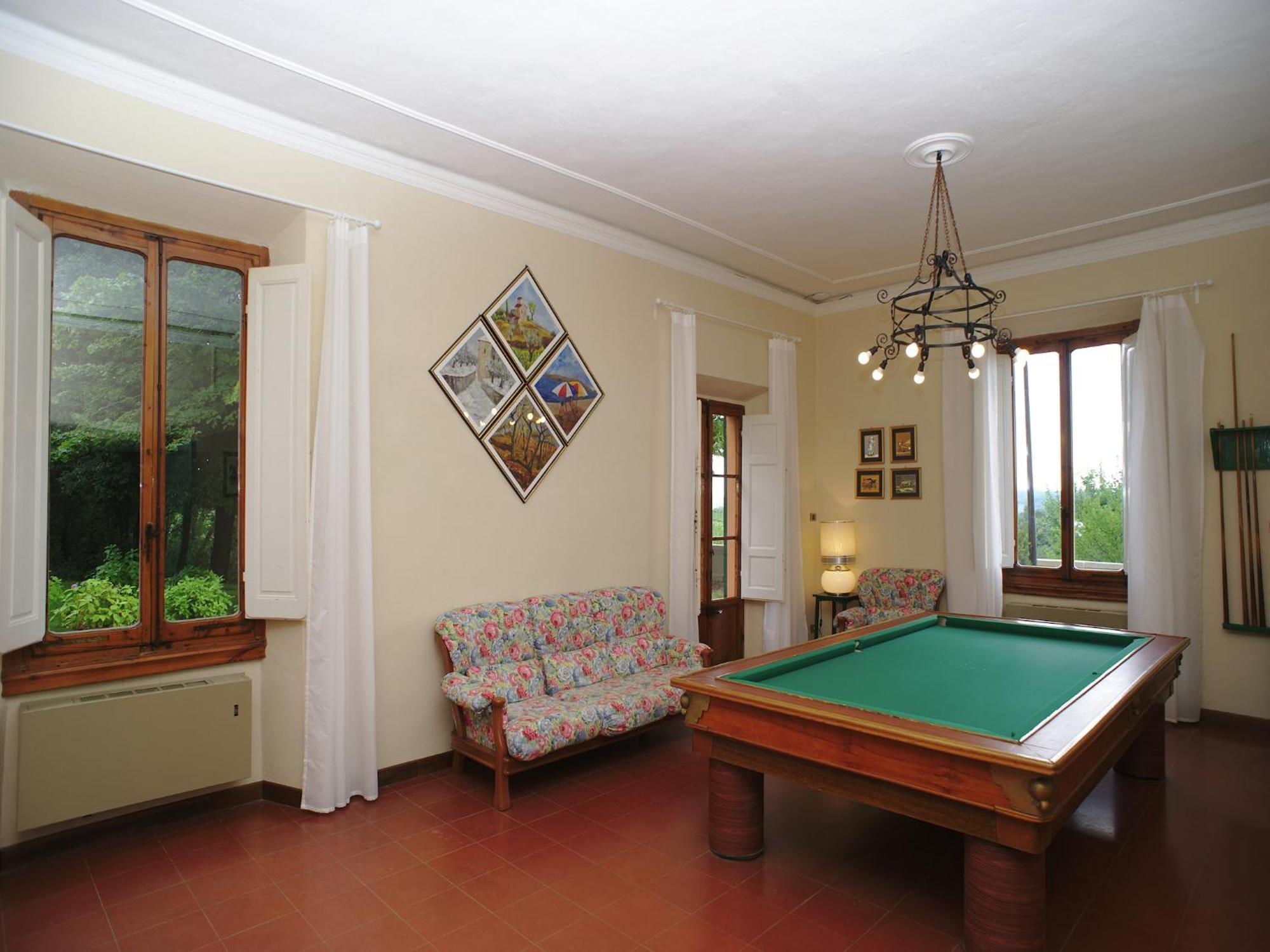 Lovely Holiday Home In Montefiridolfi With Hill View Exteriör bild