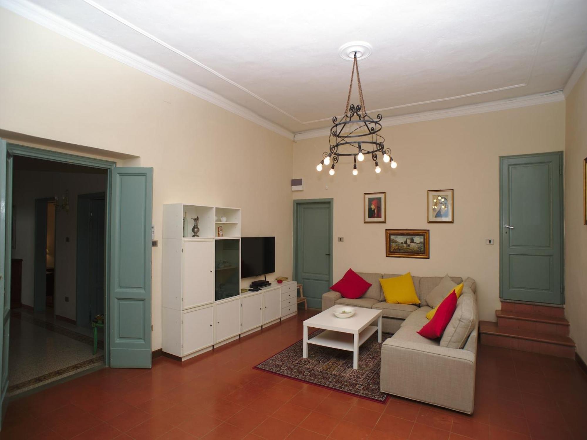 Lovely Holiday Home In Montefiridolfi With Hill View Exteriör bild