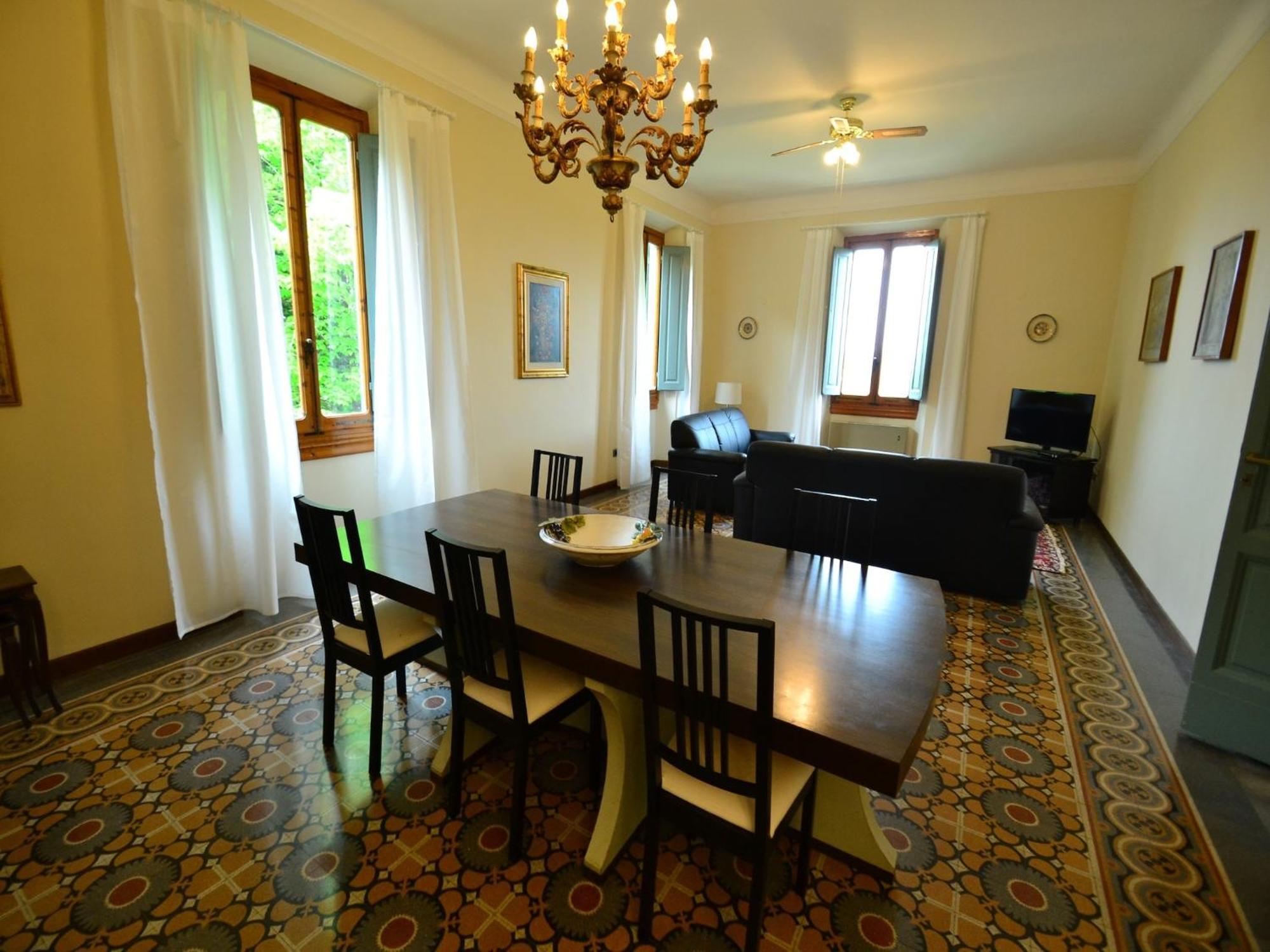 Lovely Holiday Home In Montefiridolfi With Hill View Exteriör bild