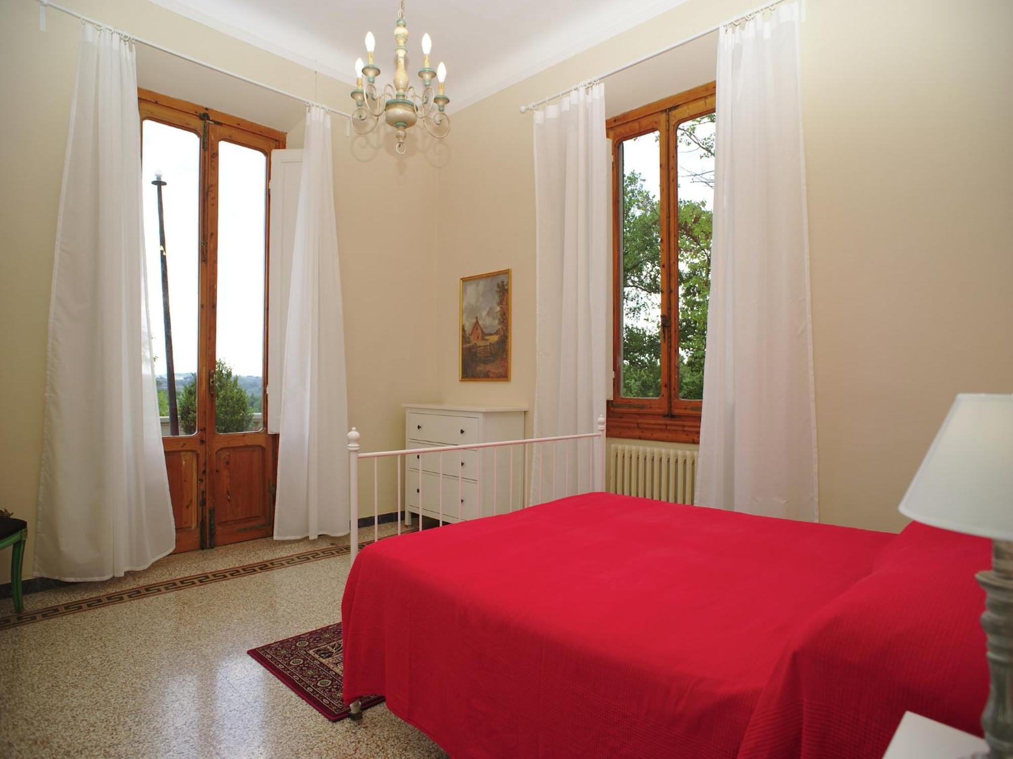 Lovely Holiday Home In Montefiridolfi With Hill View Exteriör bild