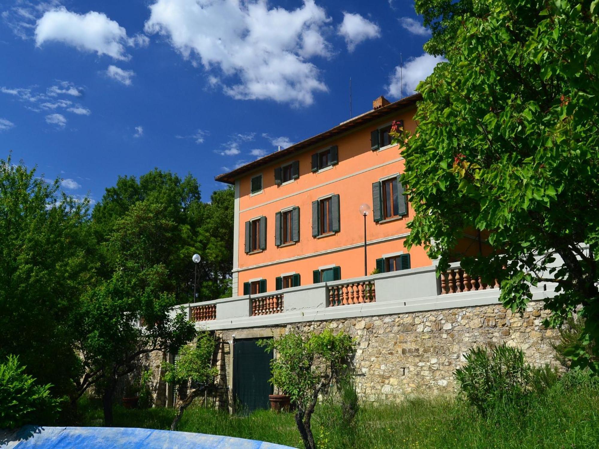 Lovely Holiday Home In Montefiridolfi With Hill View Exteriör bild