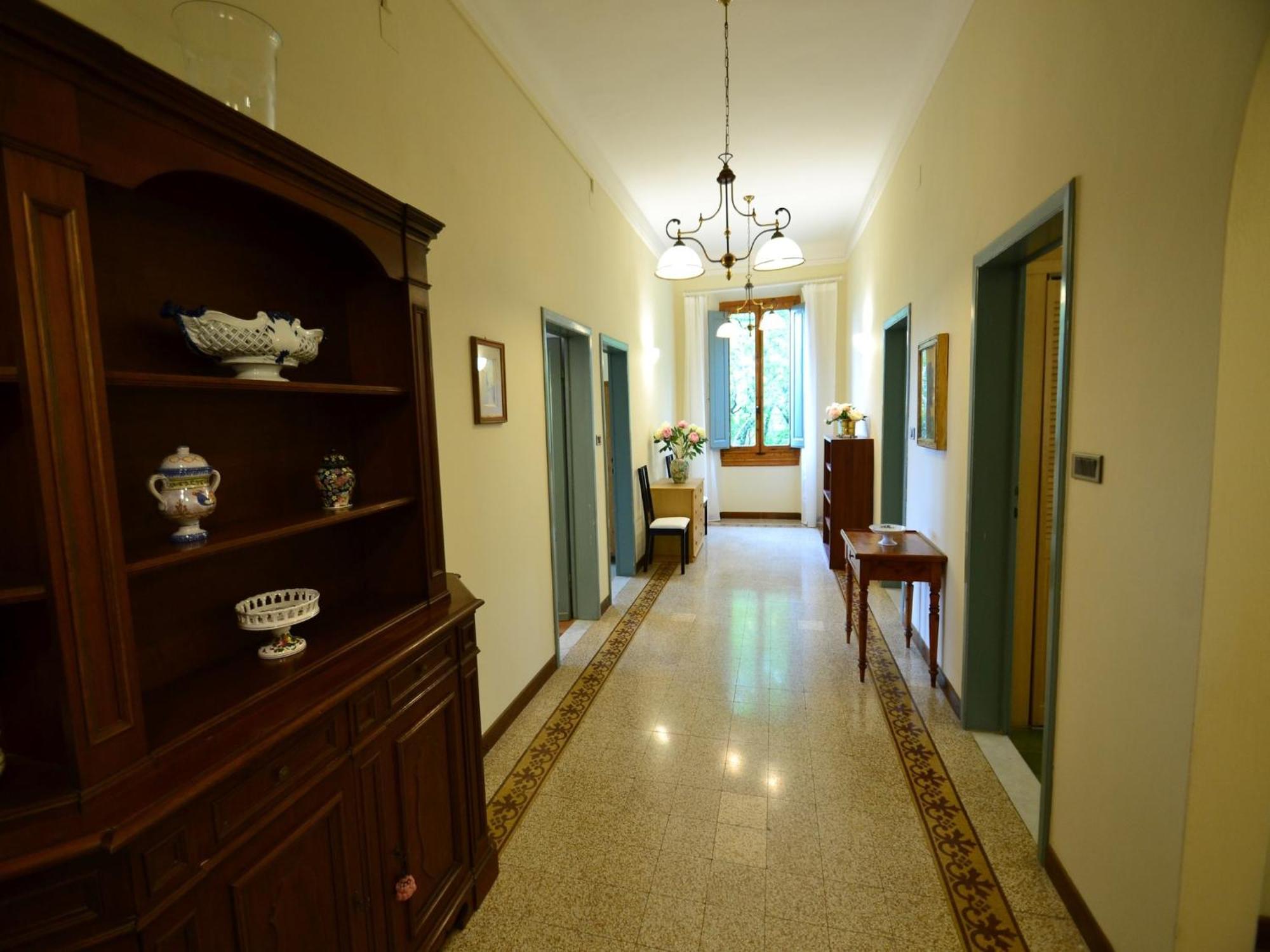 Lovely Holiday Home In Montefiridolfi With Hill View Exteriör bild