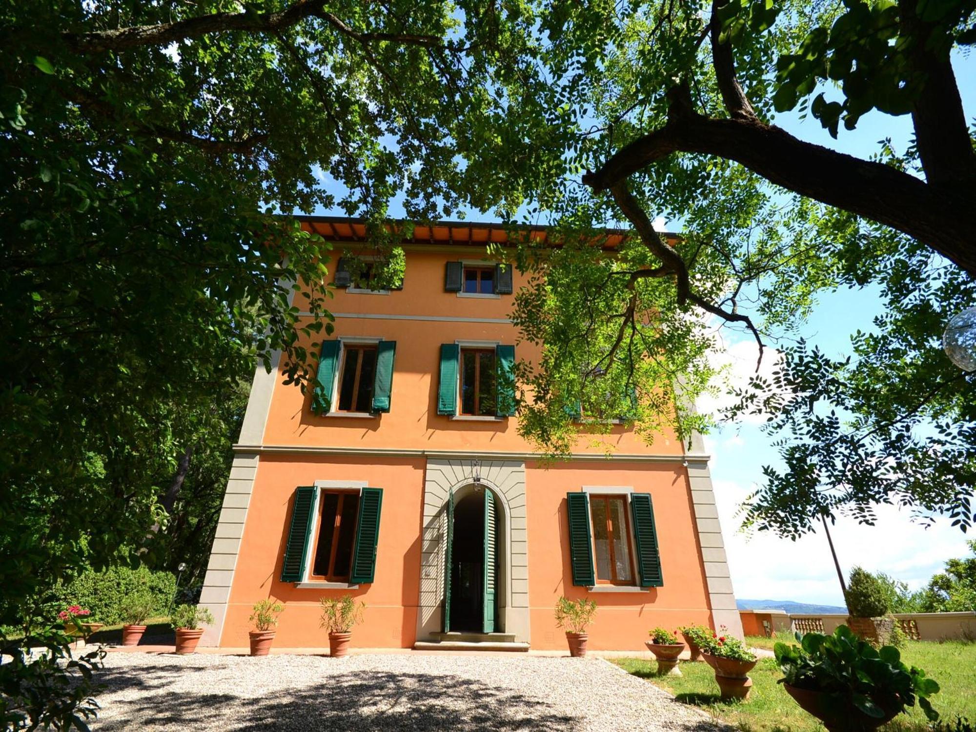 Lovely Holiday Home In Montefiridolfi With Hill View Exteriör bild