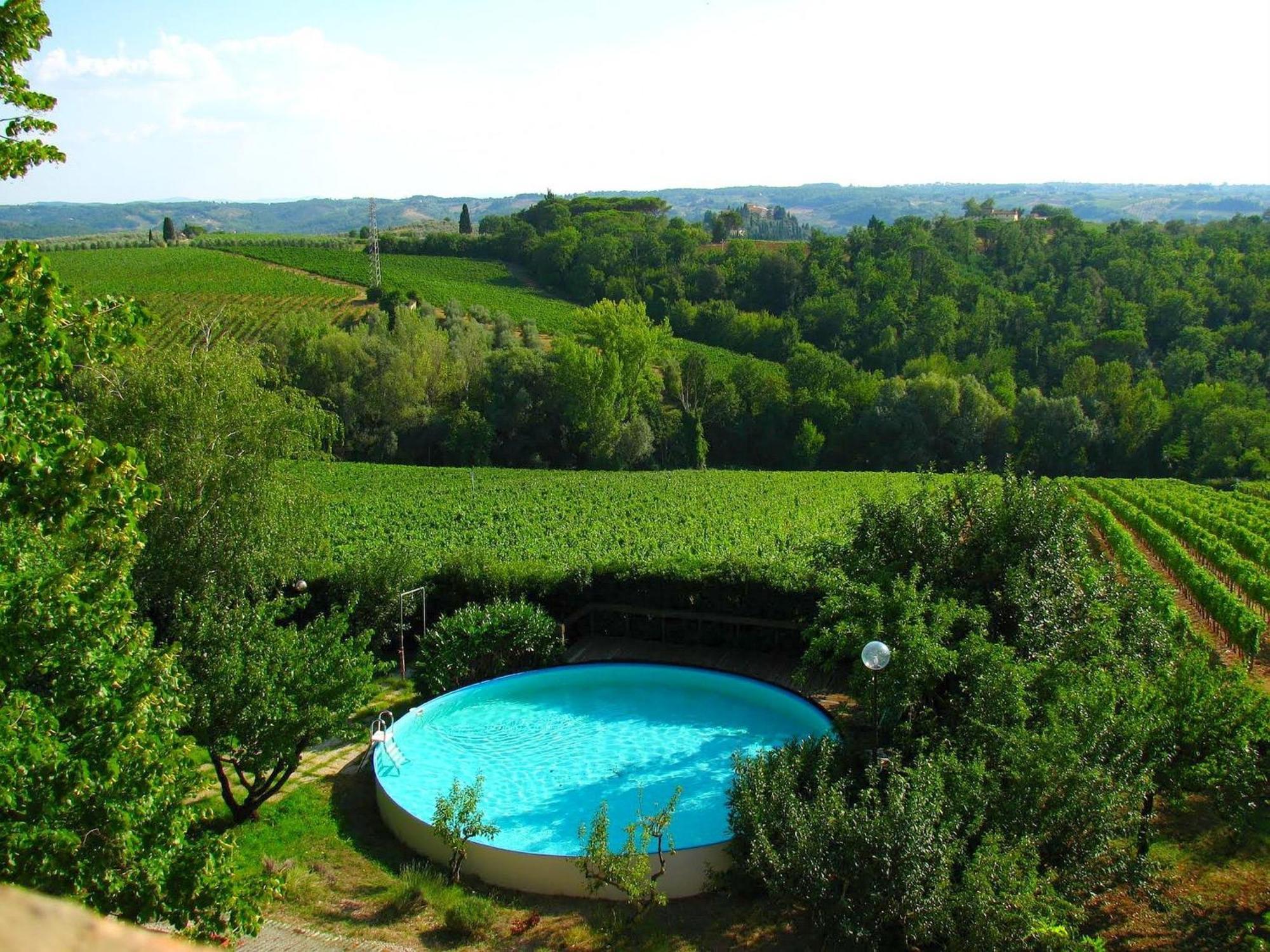 Lovely Holiday Home In Montefiridolfi With Hill View Exteriör bild